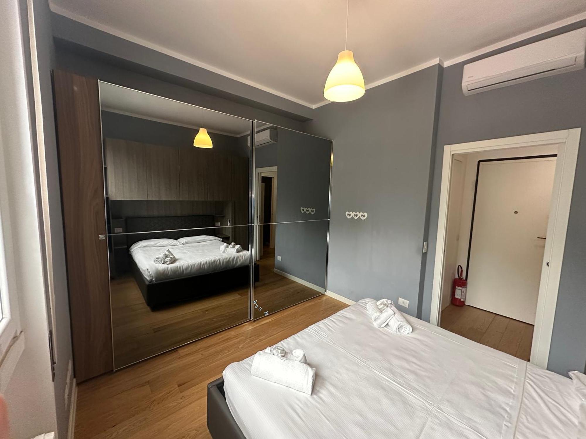 Metro Famagosta - Modern Suite Free Wifi & Parking มิลาน ภายนอก รูปภาพ